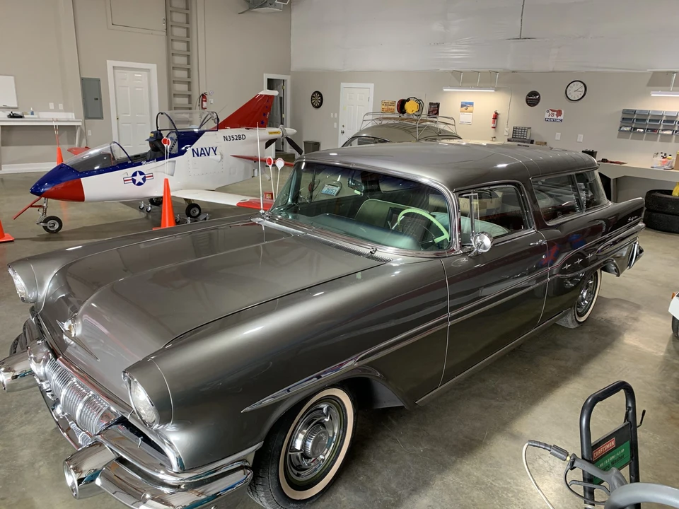 1957 Pontiac Star Chief - Image 27 of 31