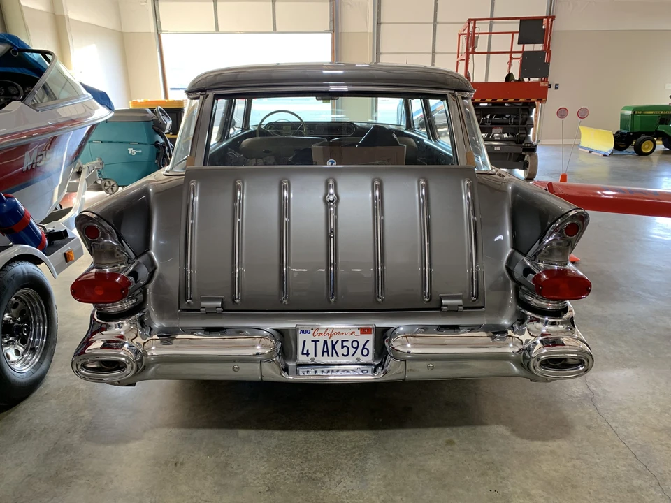 1957 Pontiac Star Chief - Image 25 of 31