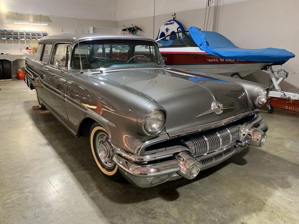 1957 Pontiac Star Chief - Image 17 of 31