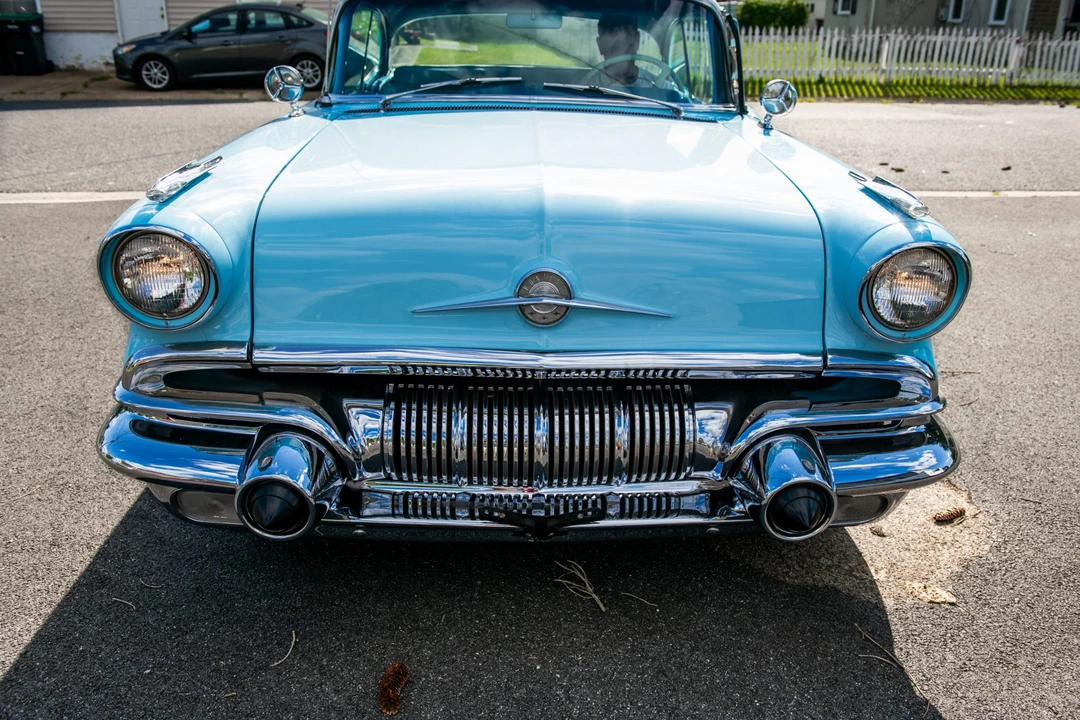 1957 Pontiac Star Chief - Image 15 of 31