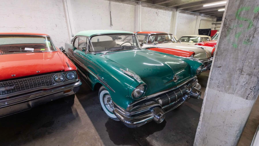 1957 Pontiac Star Chief - Image 2 of 10