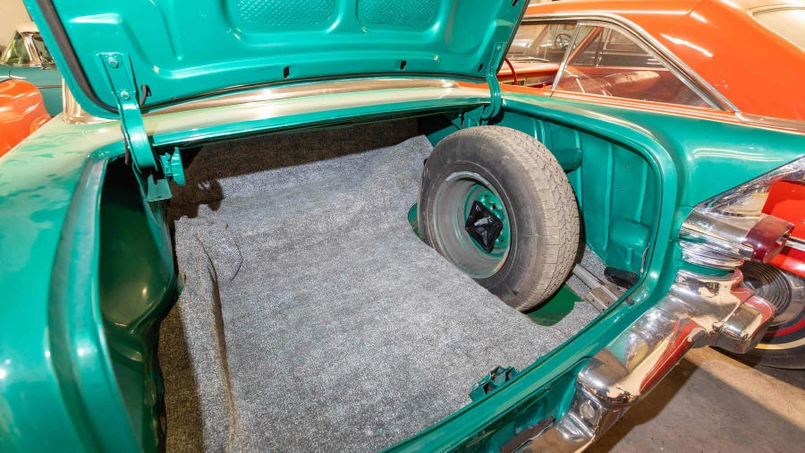 1957 Pontiac Star Chief - Image 8 of 10