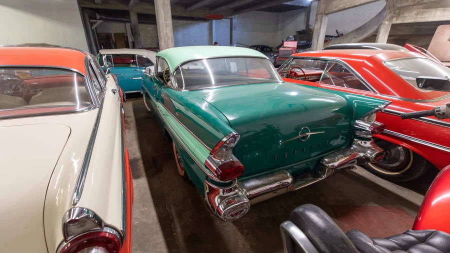 1957 Pontiac Star Chief - Image 9 of 10