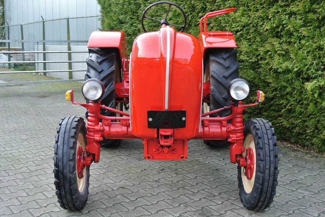 1957 Porsche Tractors - Image 5 of 29