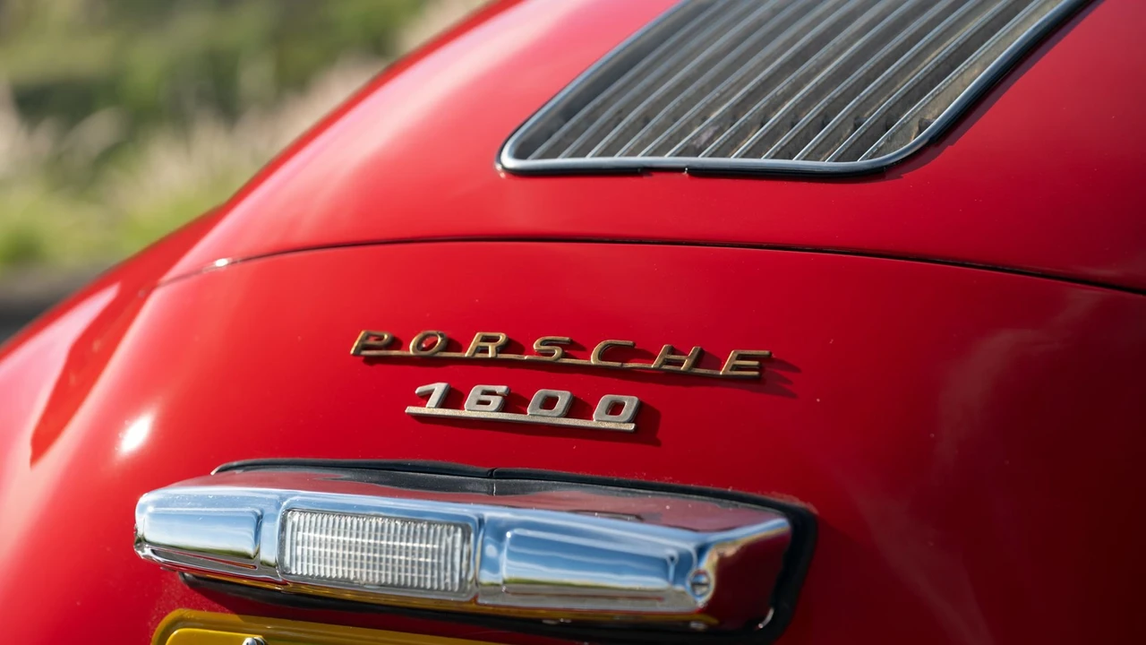 1957 Porsche 356 A - Image 7 of 31