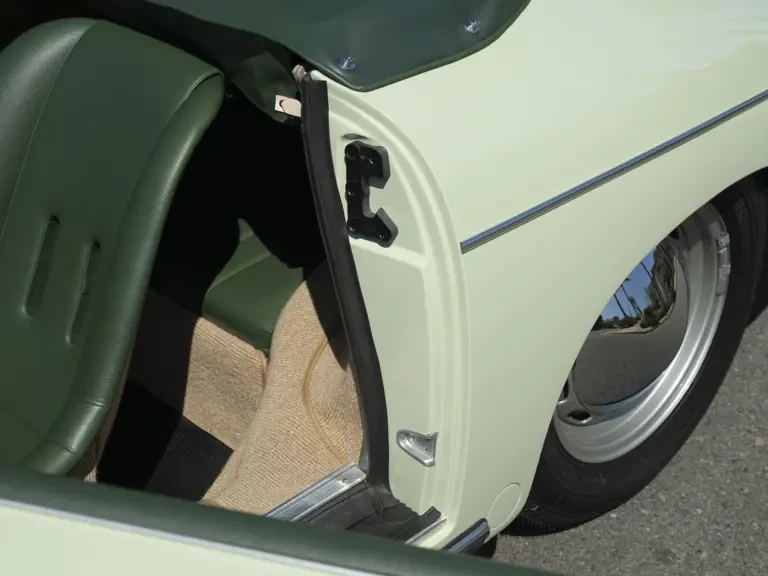 1957 Porsche Speedster - Image 25 of 31