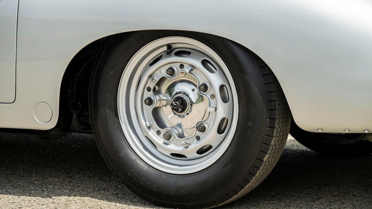 1957 Porsche 356 A - Image 28 of 31