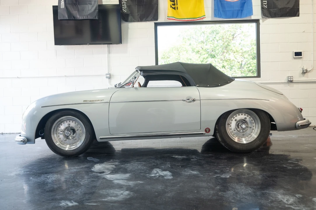 1957 Porsche Speedster - Image 10 of 21