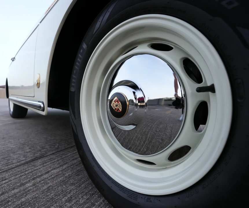 1957 Porsche 356 Replica - Image 28 of 31