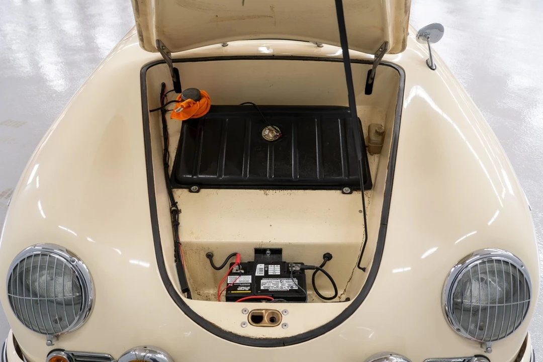 1957 Porsche Speedster - Image 27 of 31