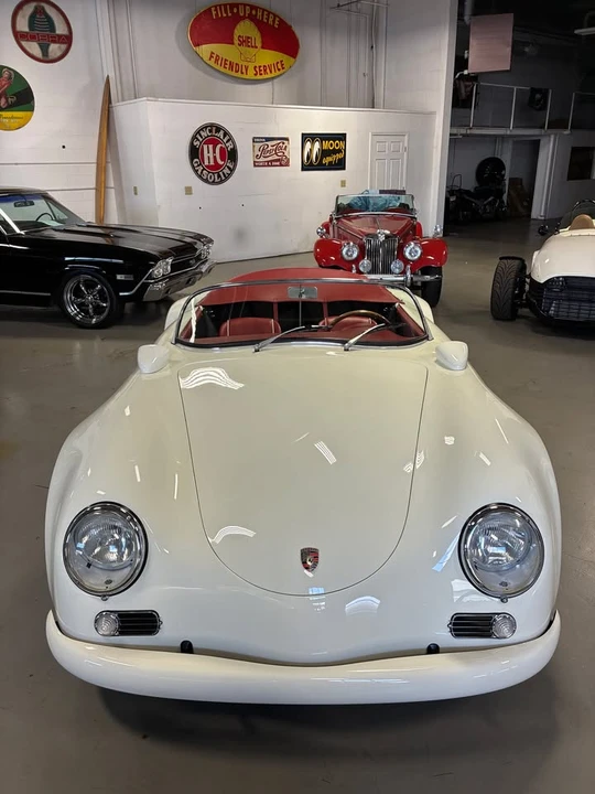 1957 Porsche Speedster - Image 14 of 19