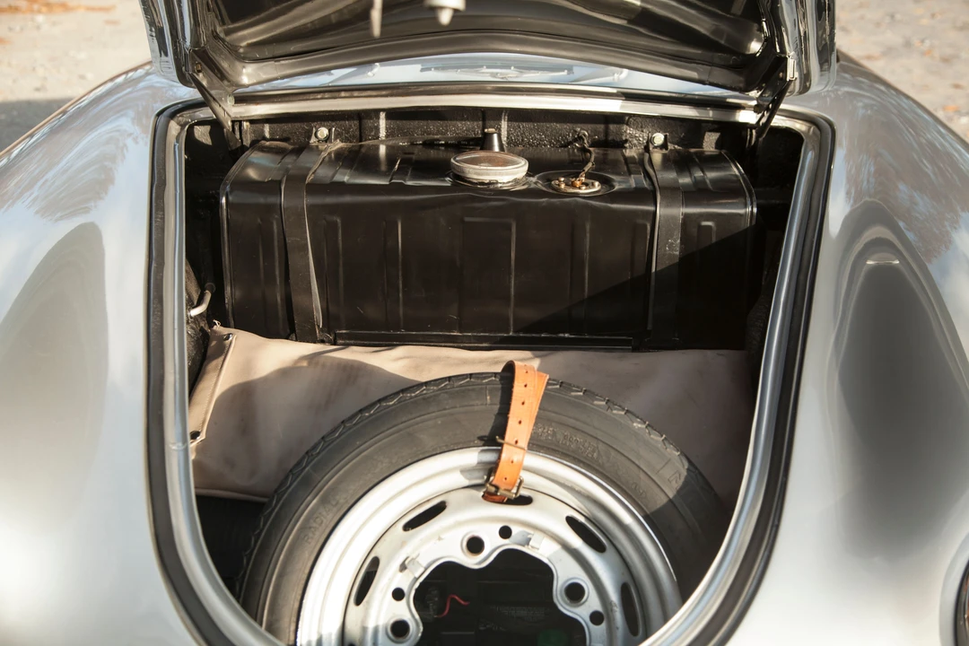 1957 Porsche Speedster - Image 27 of 31