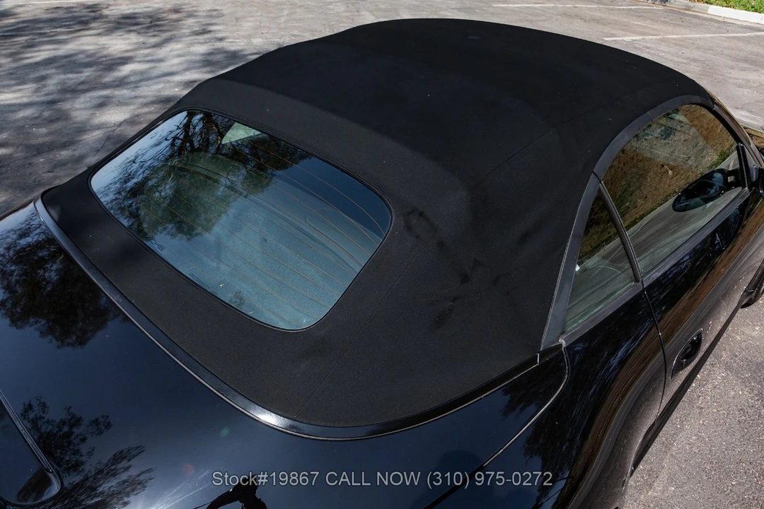 2005 Porsche 911 - Image 19 of 25
