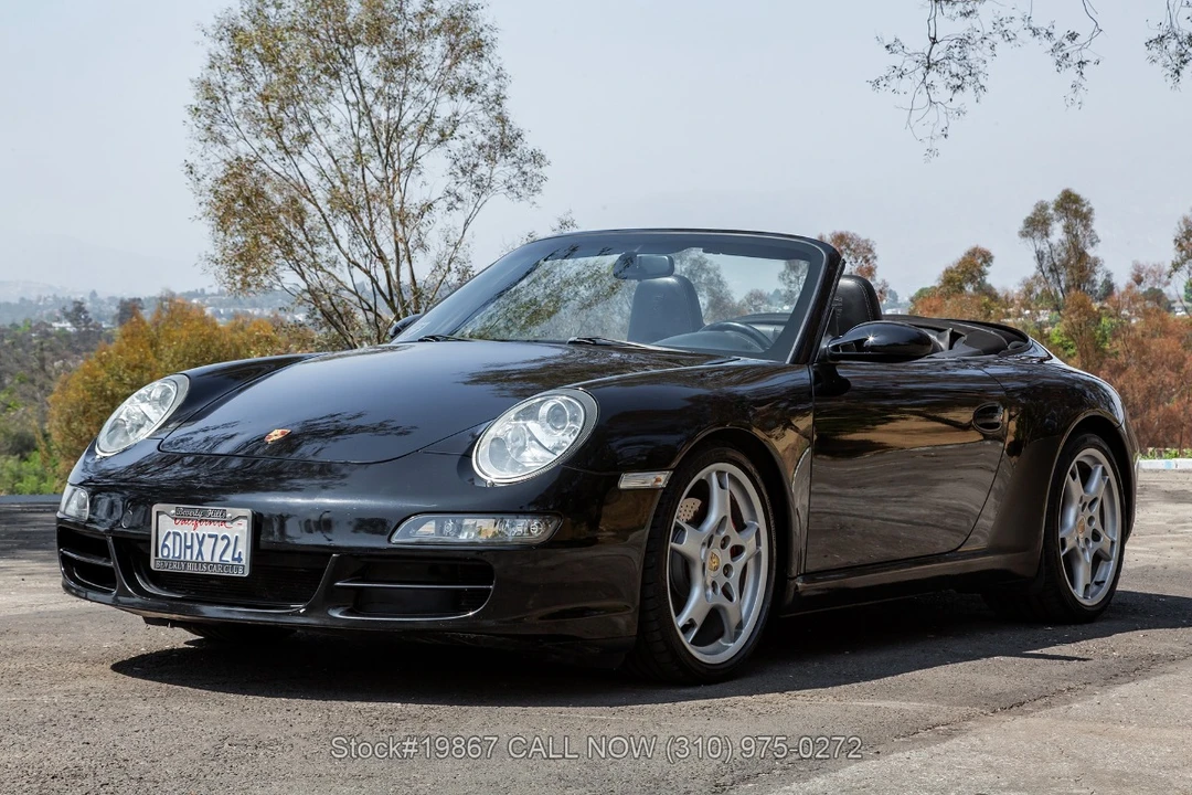 2005 Porsche 911 - Image 15 of 25