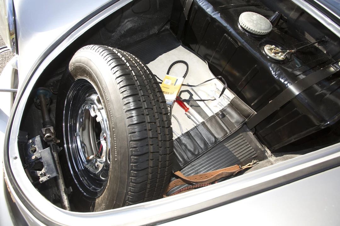 1957 Porsche Speedster - Image 2 of 8
