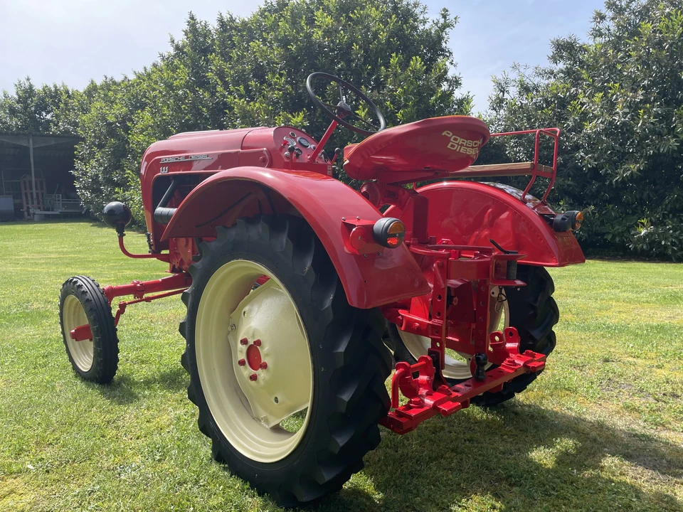 1957 Porsche Tractors - Image 5 of 31