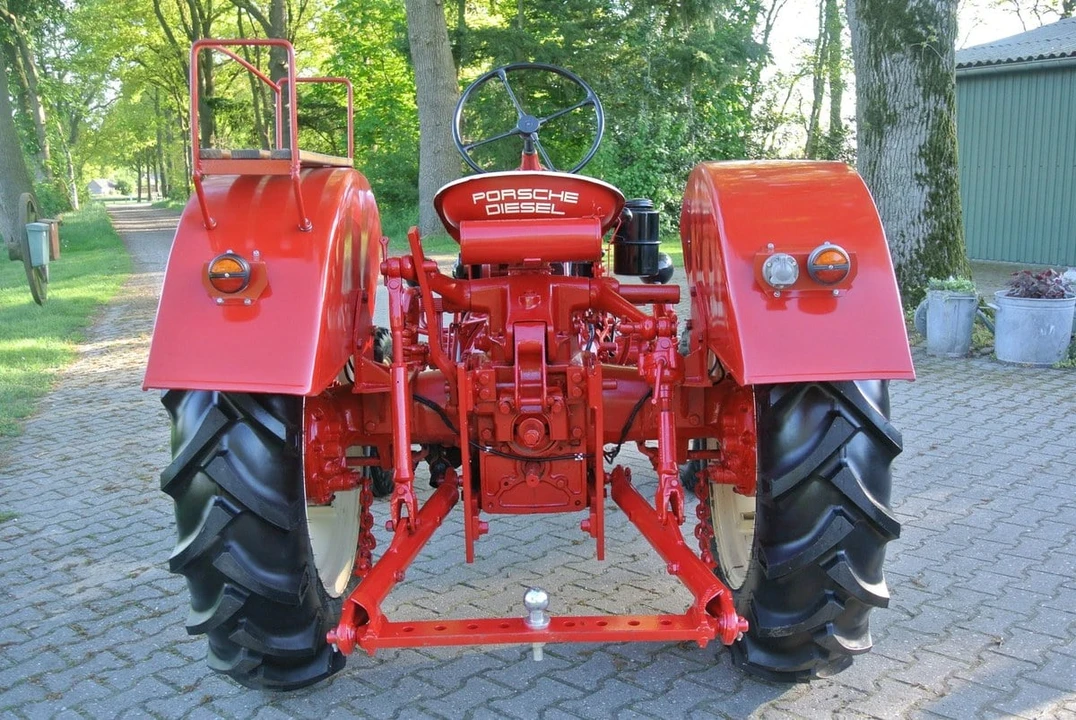 1957 Porsche Tractors - Image 5 of 31