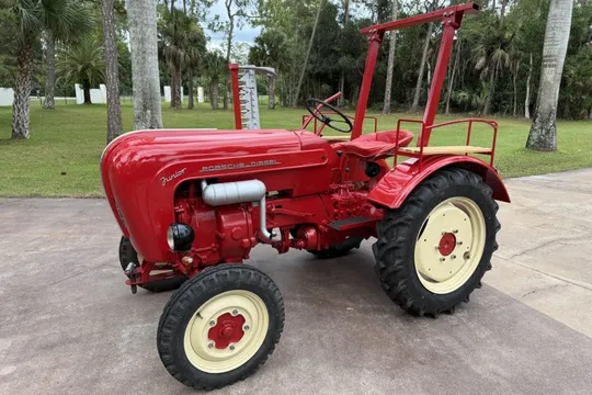 1957 Porsche-Diesel Junior 108 Tractor