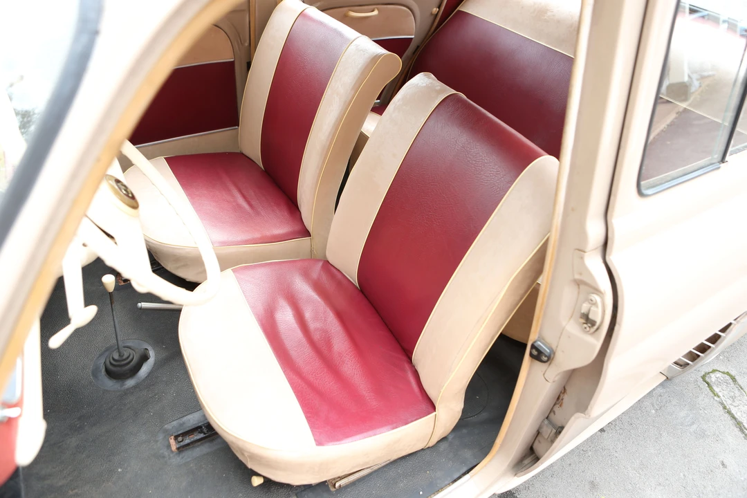 1957 Renault Dauphine - Image 10 of 26