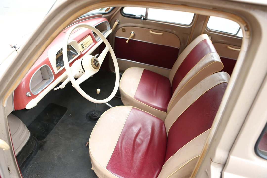 1957 Renault Dauphine - Image 12 of 26
