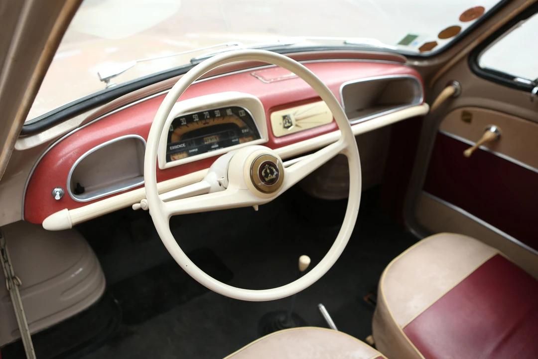 1957 Renault Dauphine - Image 11 of 26