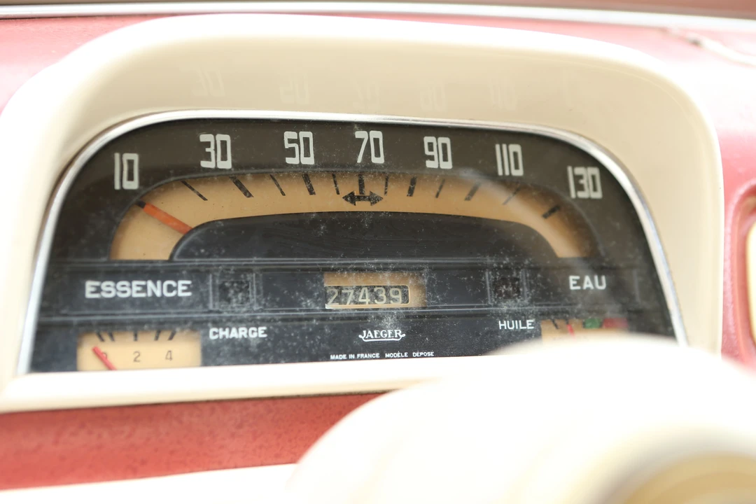 1957 Renault Dauphine - Image 14 of 26