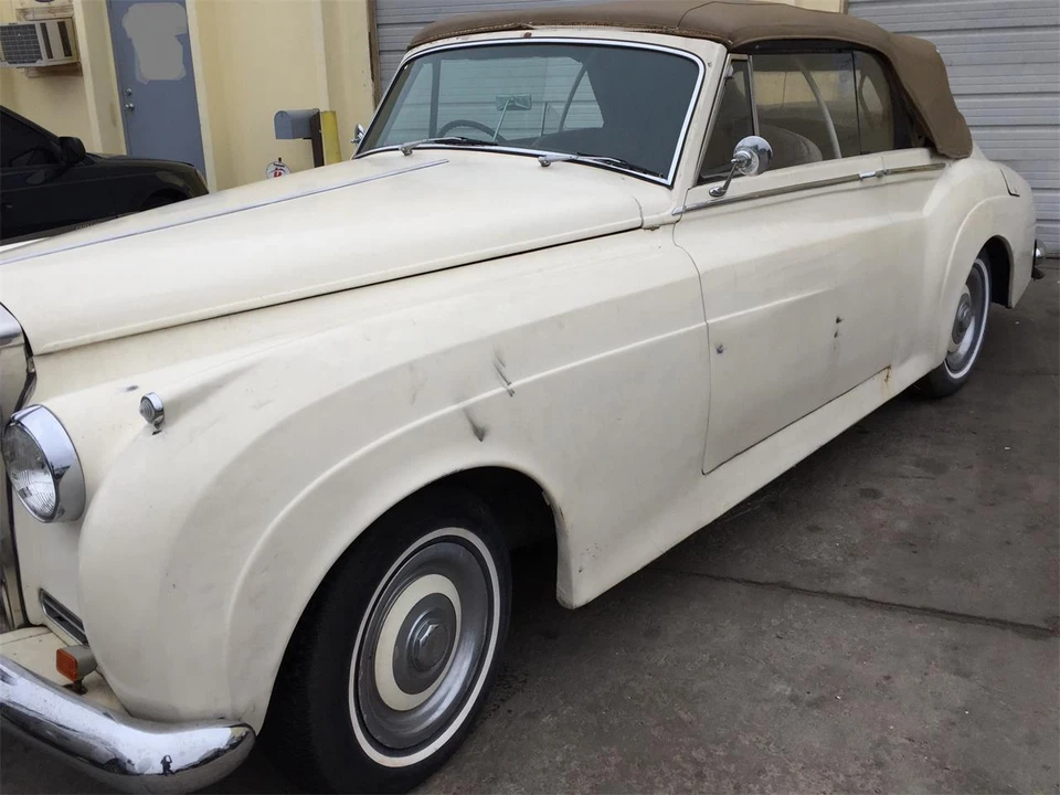 1957 Rolls-Royce Silver Cloud I - Image 13 of 27
