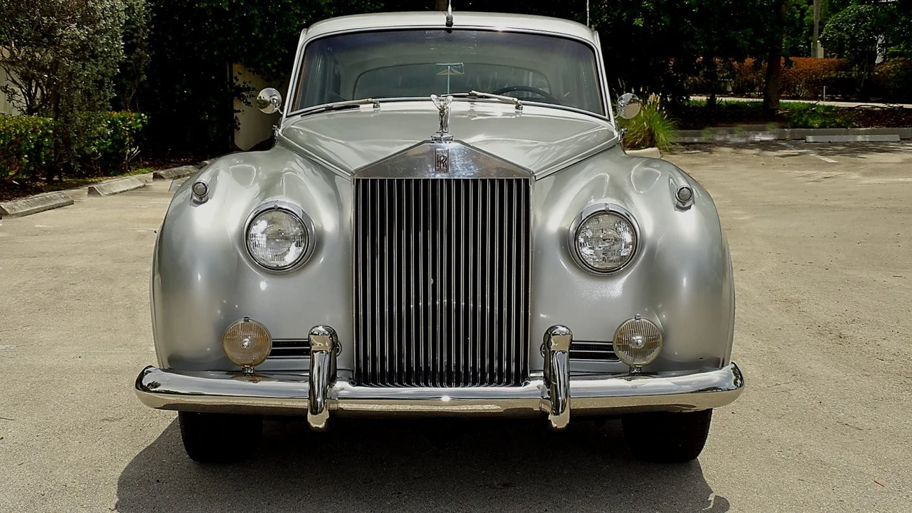 1957 Rolls-Royce Silver Cloud I - Image 10 of 24