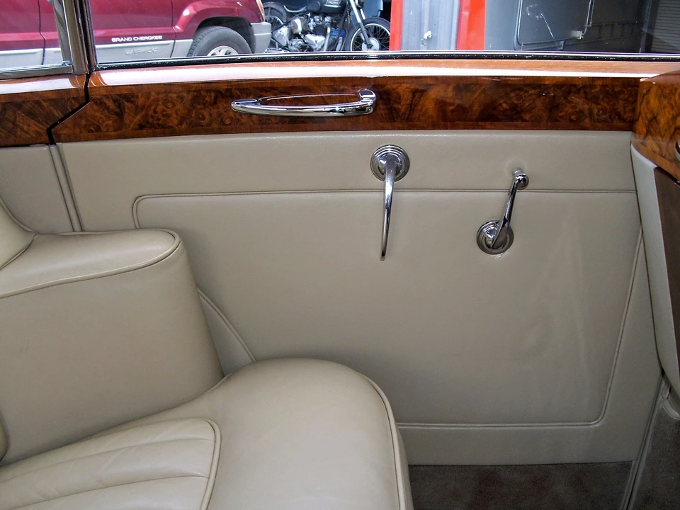 1957 Rolls-Royce Silver Cloud I - Image 18 of 22
