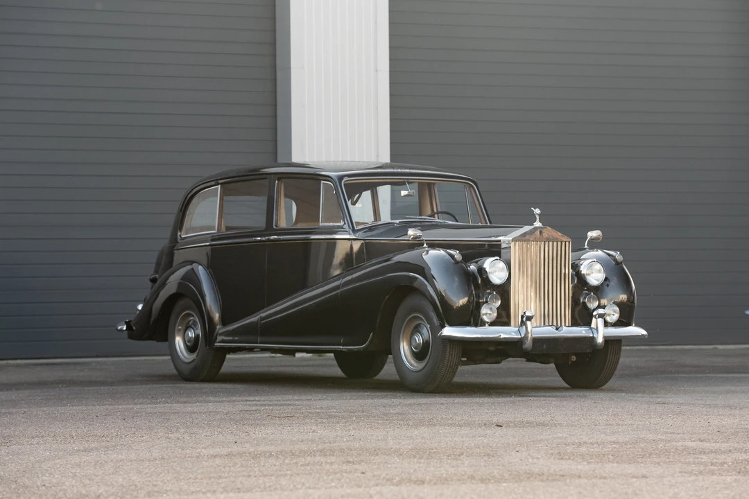 1957 Rolls-Royce Silver Wraith I - Image 2 of 31