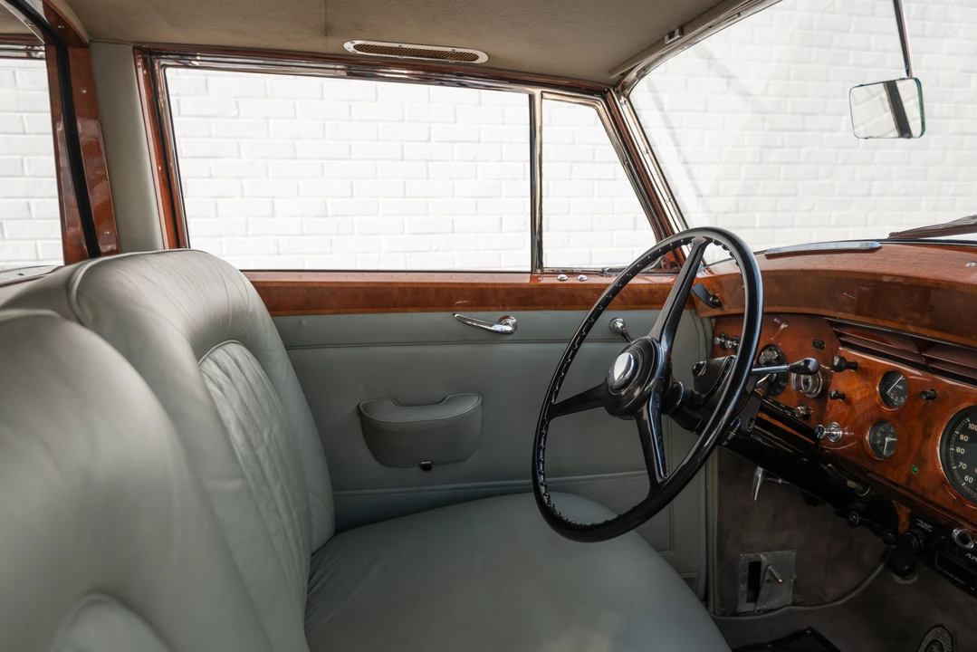 1957 Rolls-Royce Silver Wraith I - Image 3 of 31