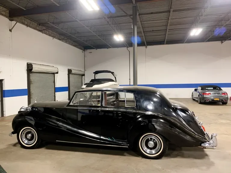 1957 Rolls-Royce Silver Wraith I - Image 3 of 16