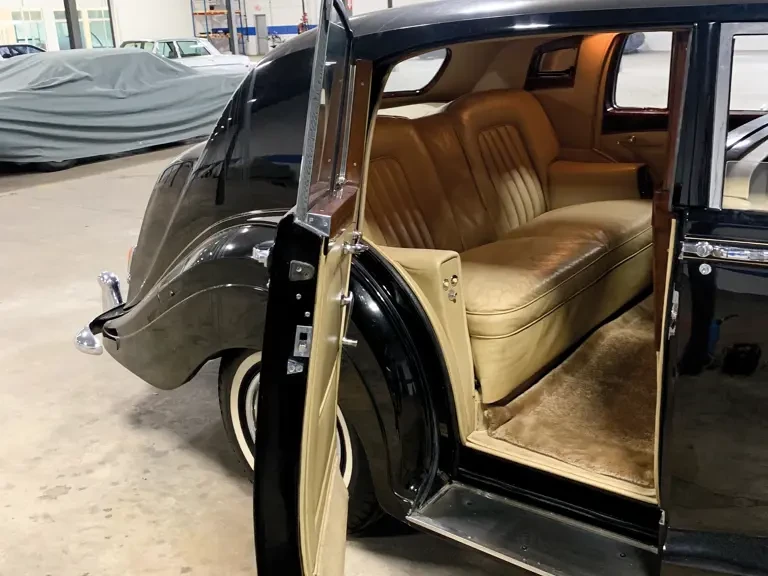 1957 Rolls-Royce Silver Wraith I - Image 15 of 16