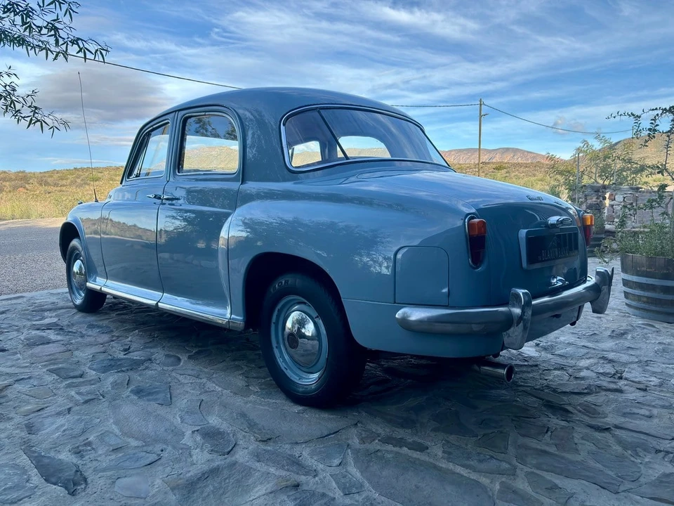 1957 Rover - Image 15 of 31