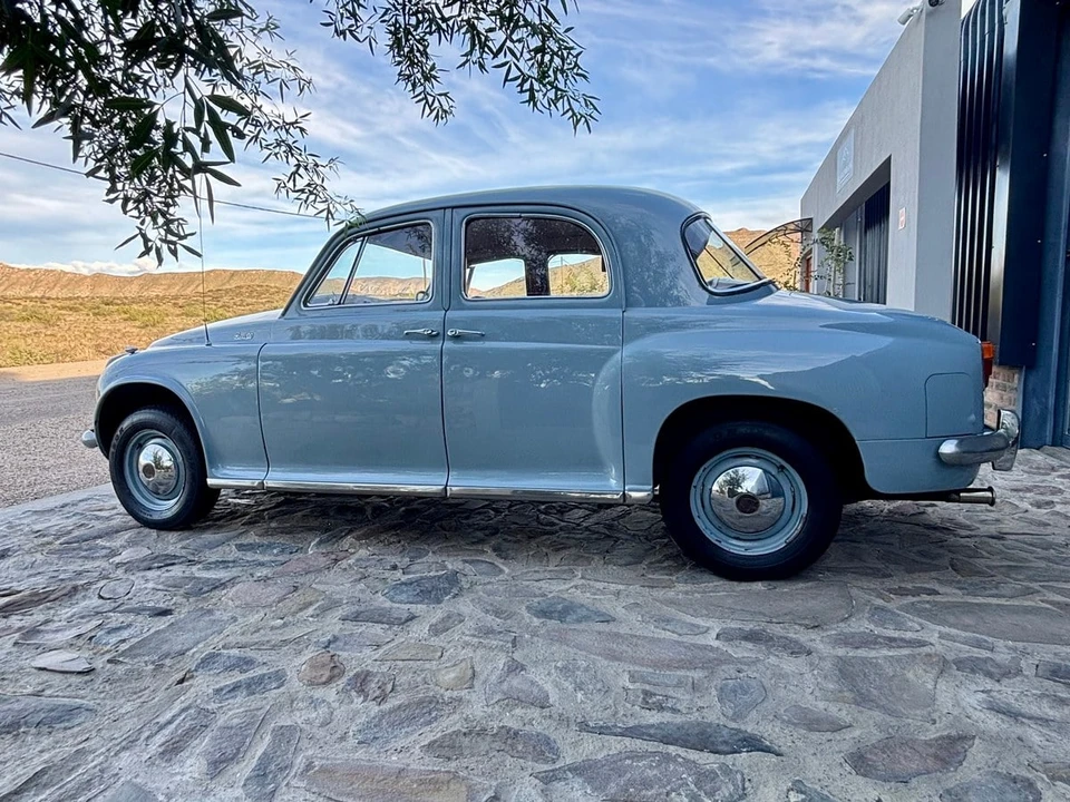 1957 Rover - Image 17 of 31