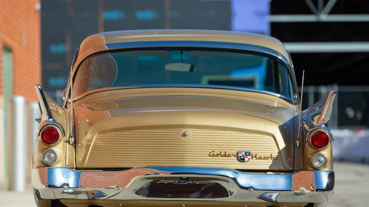 1957 Studebaker Hawk - Image 24 of 27