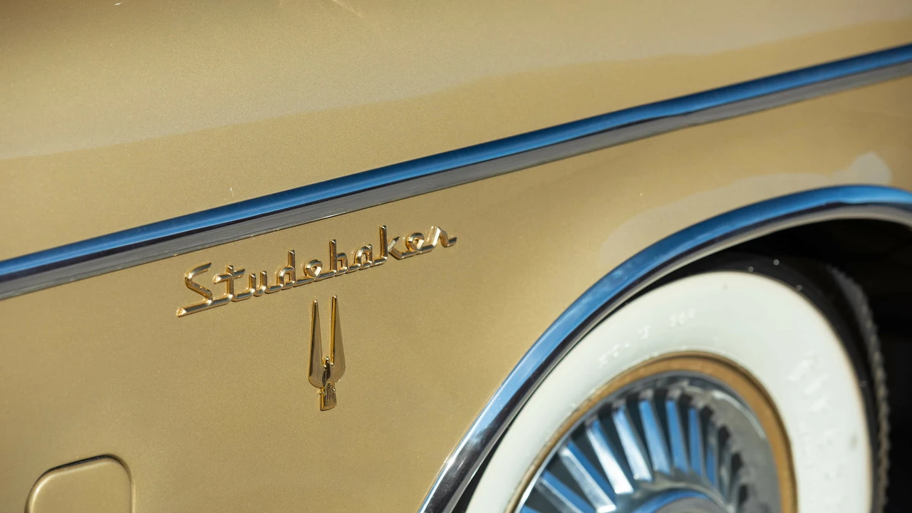 1957 Studebaker Hawk - Image 9 of 27