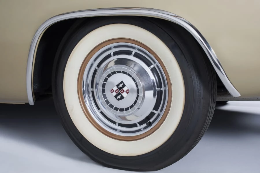 1957 Studebaker Hawk - Image 15 of 31