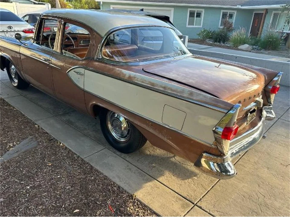 1957 Studebaker President - Image 4 of 19