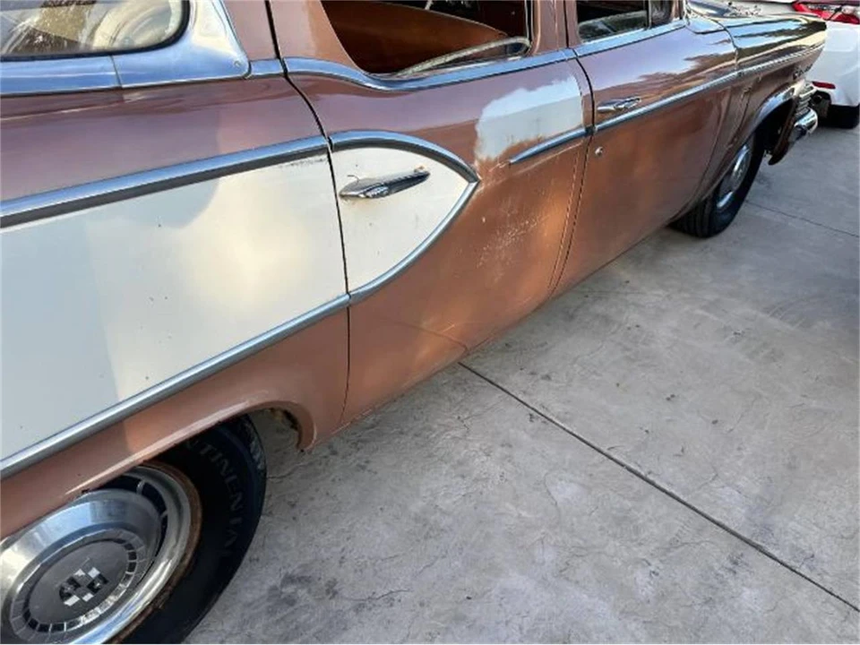 1957 Studebaker President - Image 14 of 19