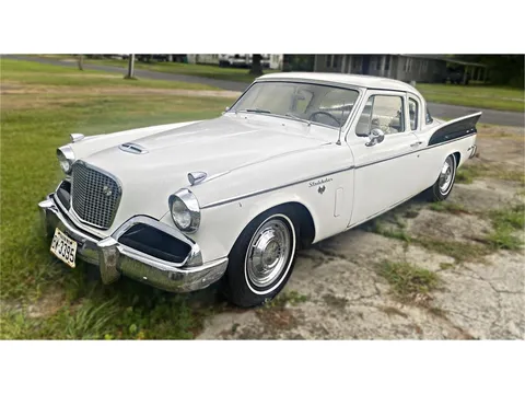 1957 Studebaker Silver Hawk