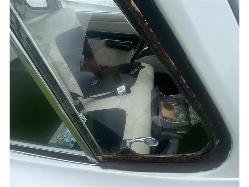 1957 Studebaker Hawk - Image 26 of 31