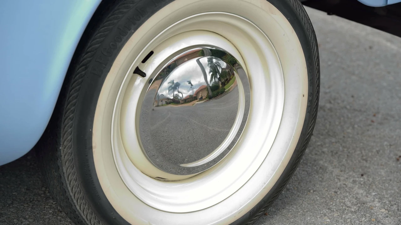 1957 Studebaker - Image 15 of 31
