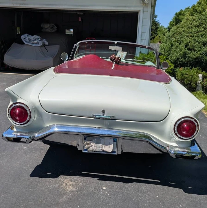 1957 Ford Thunderbird 1st Gen - Image 4 of 8