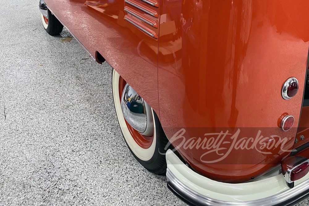 1957 Volkswagen Split-Window Bus - Image 4 of 18