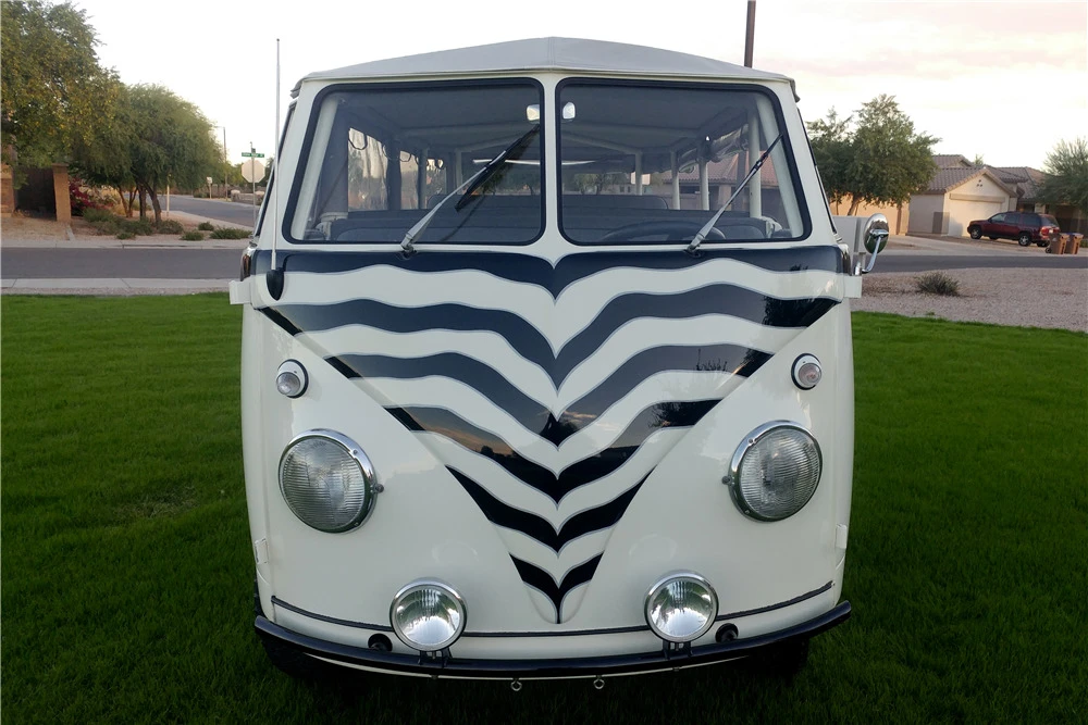 1957 Volkswagen Split-Window Bus - Image 7 of 8
