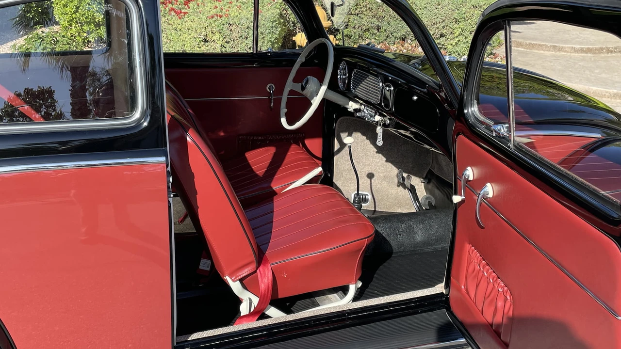 1957 Volkswagen Beetle (Oval Window) - Image 6 of 27
