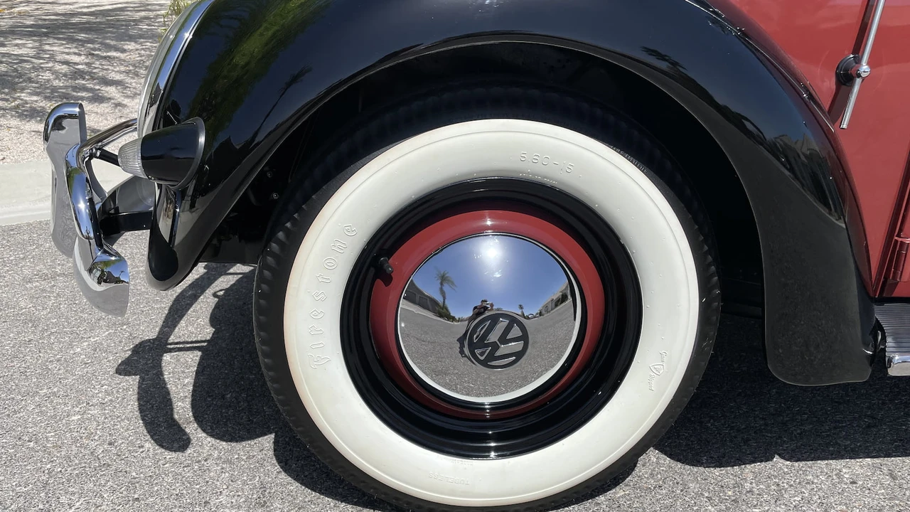 1957 Volkswagen Beetle (Oval Window) - Image 22 of 27