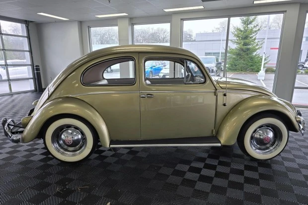 1957 Volkswagen Beetle (Oval Window) - Image 3 of 7