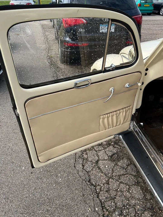1957 Volkswagen Beetle (Oval Window) - Image 7 of 20